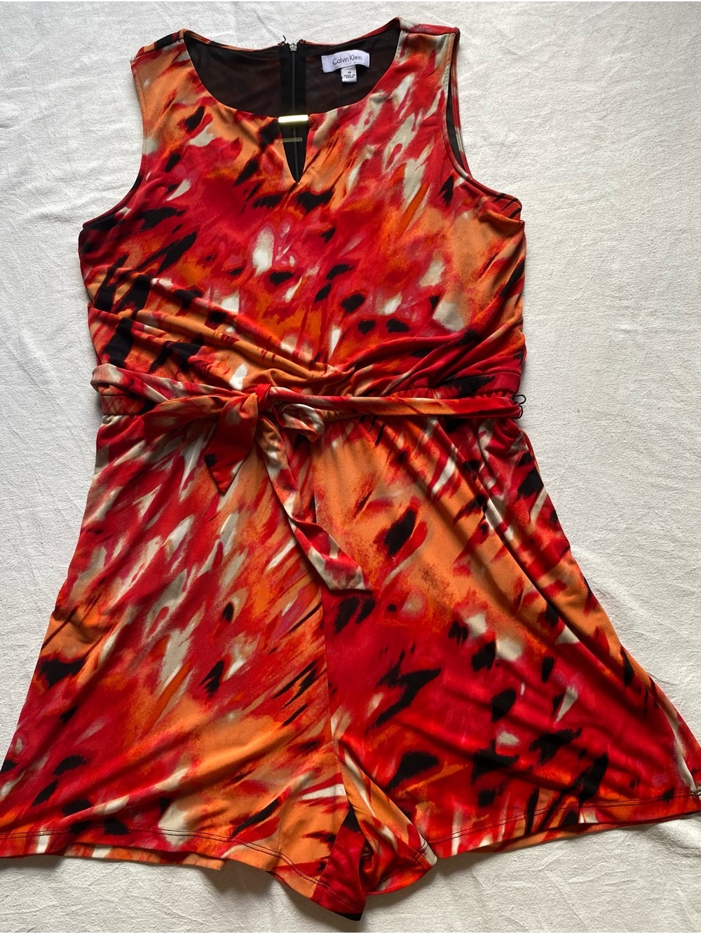 Calvin Klein Women’s Abstract Print Sleeveless V-Neck Tie Waist Short SZ 10